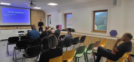 JR AUREA GORICA 12.9 (2)